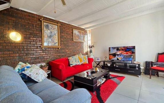 2 Bedroom Property for Sale in Linmeyer Gauteng