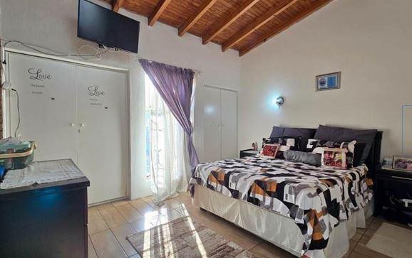 2 Bedroom Property for Sale in Linmeyer Gauteng