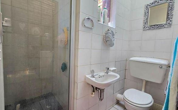 2 Bedroom Property for Sale in Linmeyer Gauteng