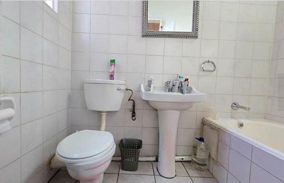 2 Bedroom Property for Sale in Linmeyer Gauteng