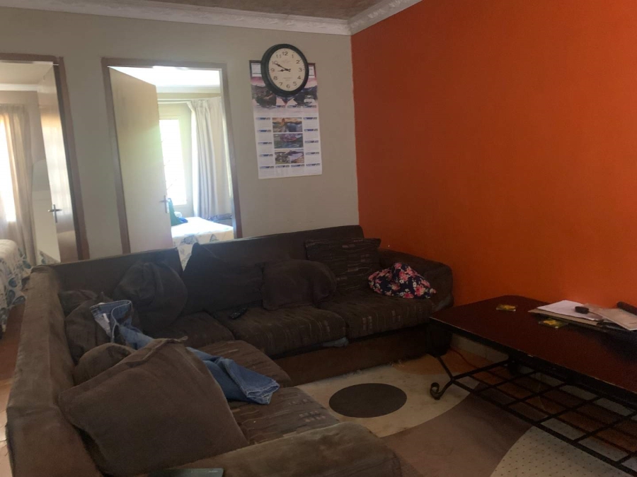 2 Bedroom Property for Sale in Lufhereng Gauteng