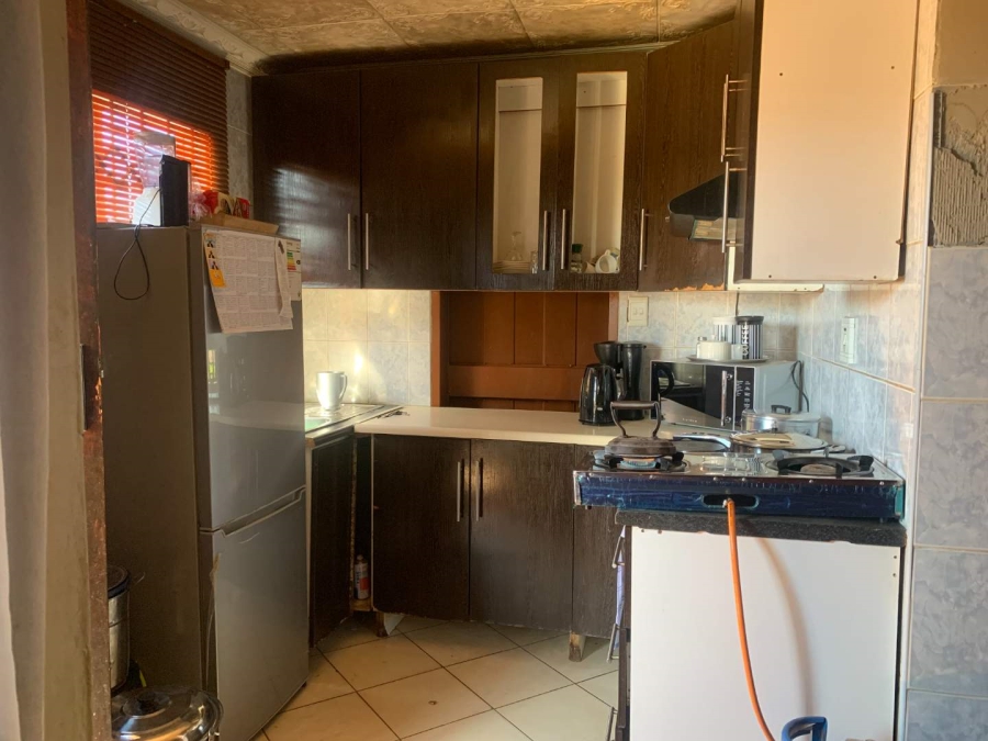 2 Bedroom Property for Sale in Lufhereng Gauteng