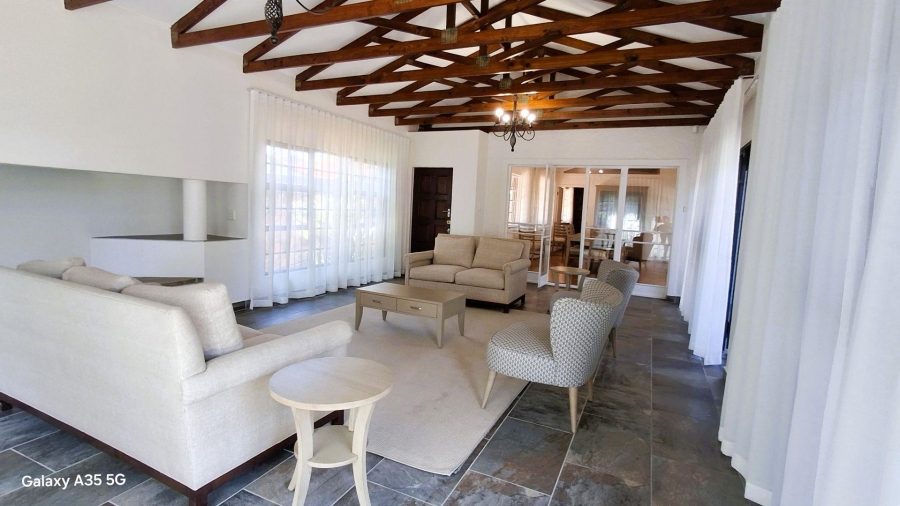 4 Bedroom Property for Sale in Ashlea Gardens Gauteng