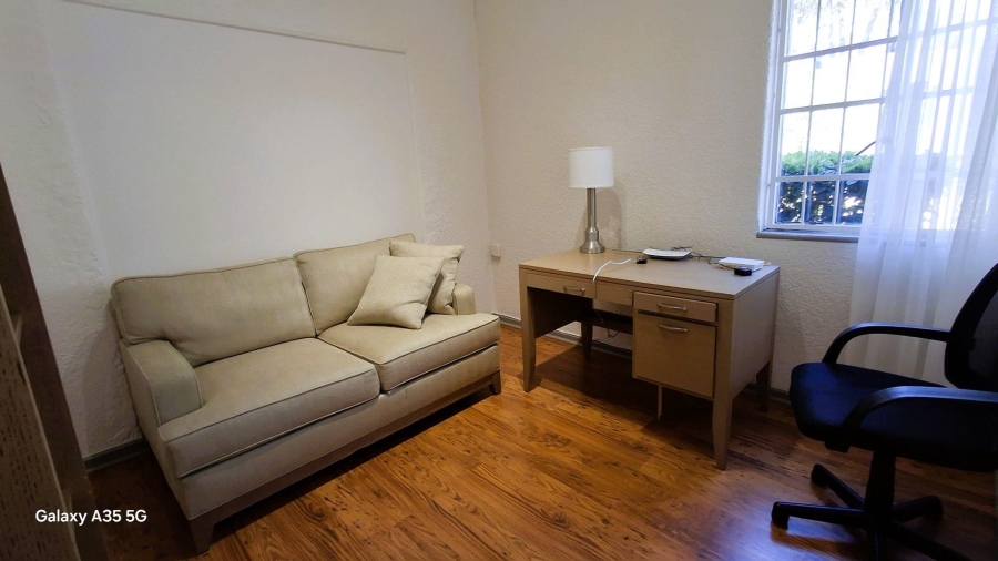 4 Bedroom Property for Sale in Ashlea Gardens Gauteng