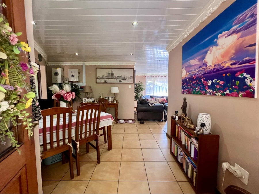 2 Bedroom Property for Sale in Radiokop Gauteng