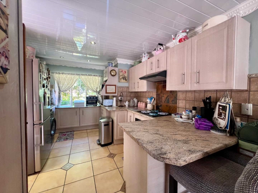 2 Bedroom Property for Sale in Radiokop Gauteng