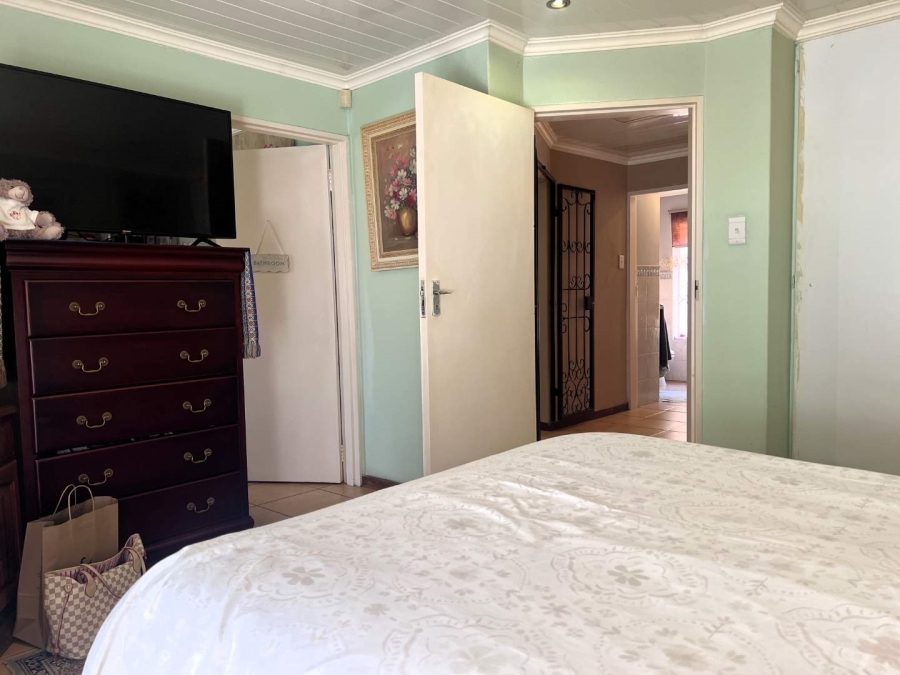 2 Bedroom Property for Sale in Radiokop Gauteng