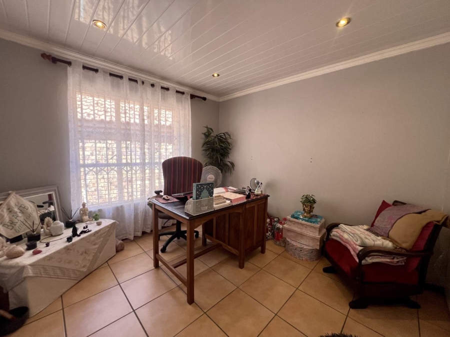 2 Bedroom Property for Sale in Radiokop Gauteng