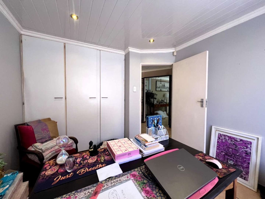 2 Bedroom Property for Sale in Radiokop Gauteng