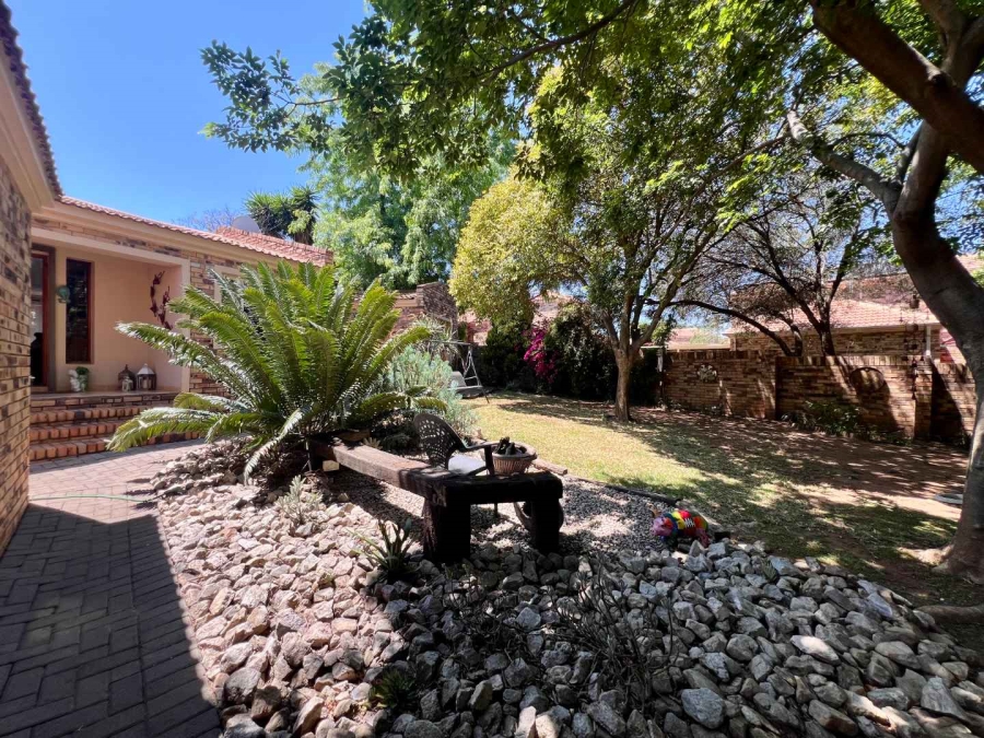 2 Bedroom Property for Sale in Radiokop Gauteng