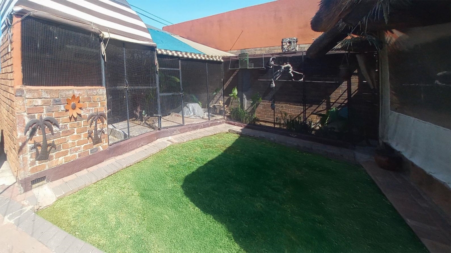 3 Bedroom Property for Sale in Paul Krugersoord Gauteng
