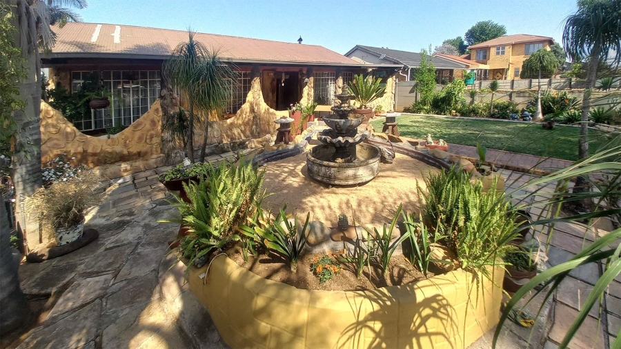 3 Bedroom Property for Sale in Paul Krugersoord Gauteng