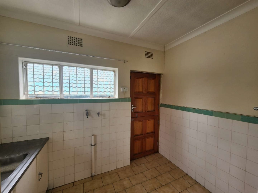 To Let 3 Bedroom Property for Rent in Florida Park Gauteng