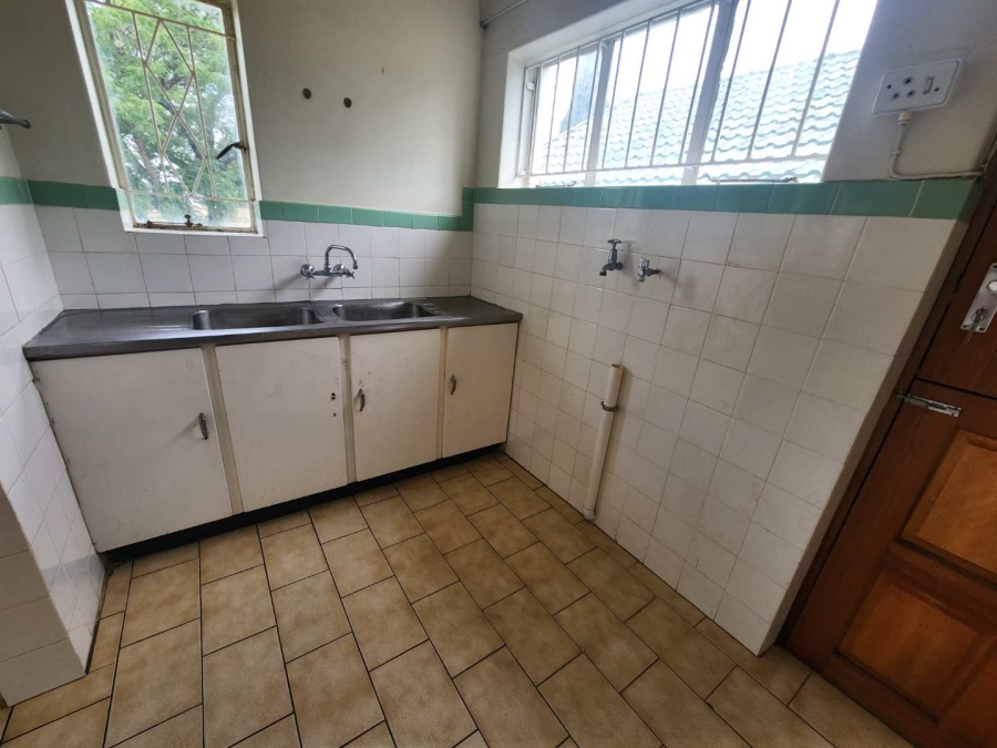 To Let 3 Bedroom Property for Rent in Florida Park Gauteng