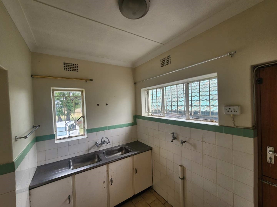 To Let 3 Bedroom Property for Rent in Florida Park Gauteng