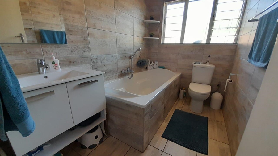 4 Bedroom Property for Sale in Norkem Park Gauteng