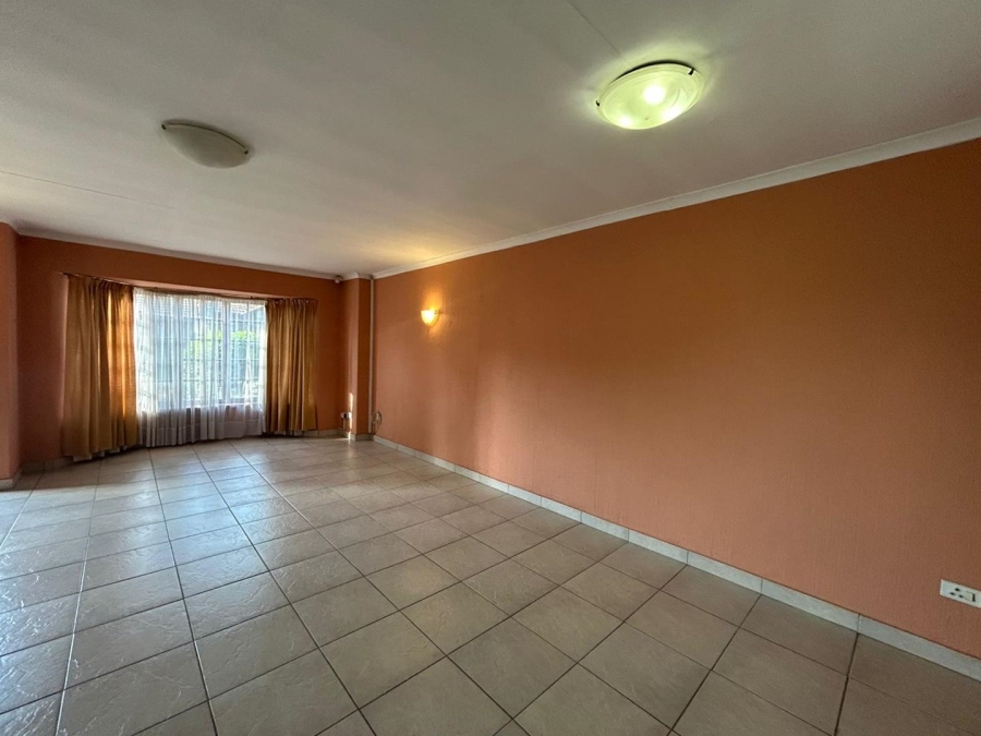 3 Bedroom Property for Sale in Goedeburg Gauteng