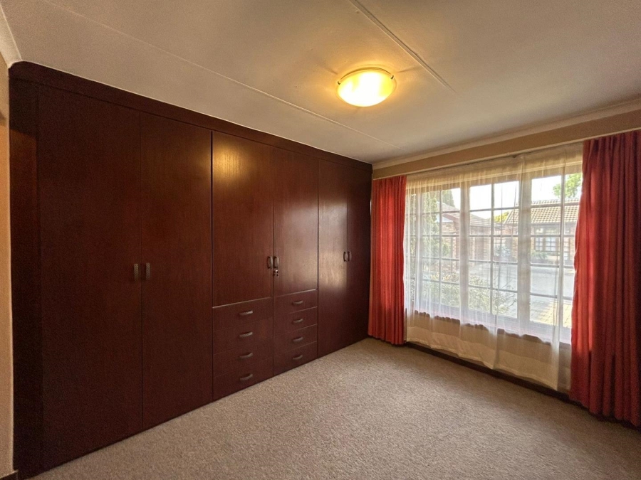 3 Bedroom Property for Sale in Goedeburg Gauteng
