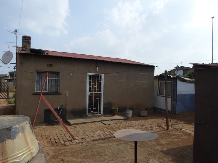 4 Bedroom Property for Sale in Katlehong Gauteng