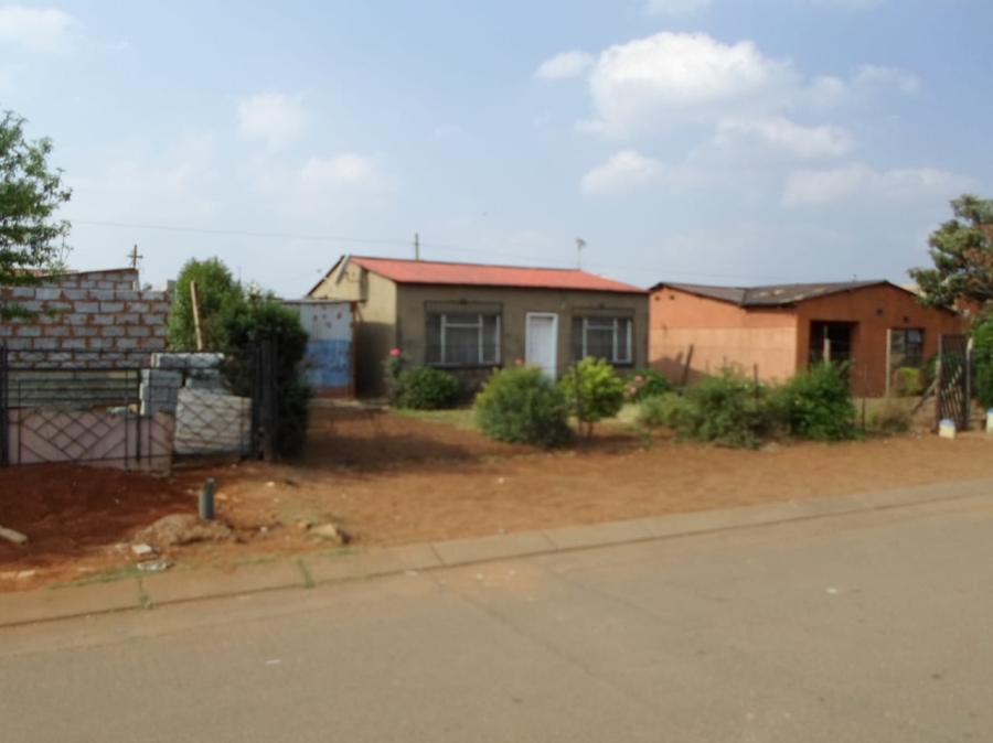 4 Bedroom Property for Sale in Katlehong Gauteng