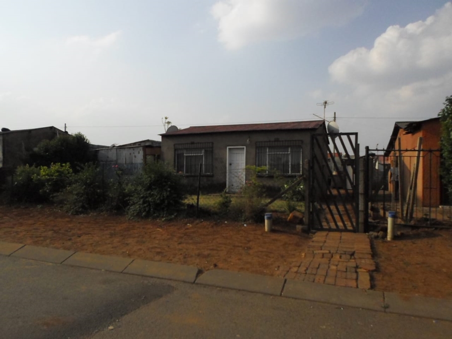 4 Bedroom Property for Sale in Katlehong Gauteng