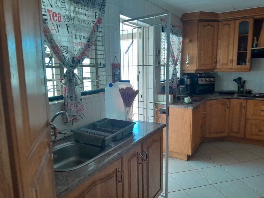 3 Bedroom Property for Sale in Verwoerdpark Gauteng