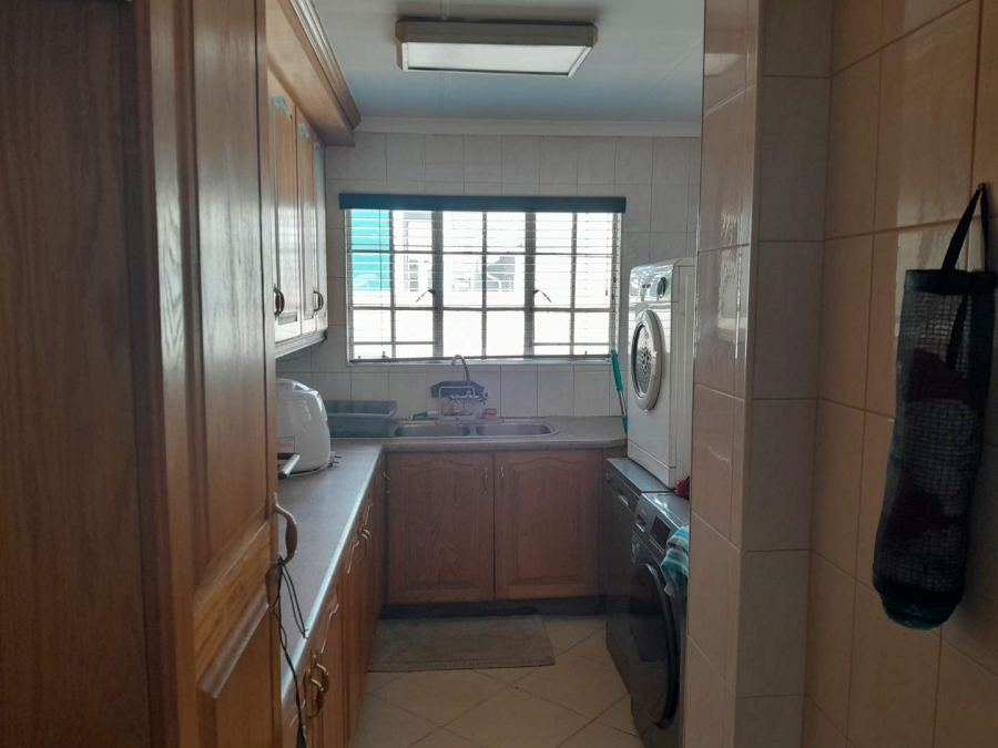 3 Bedroom Property for Sale in Verwoerdpark Gauteng