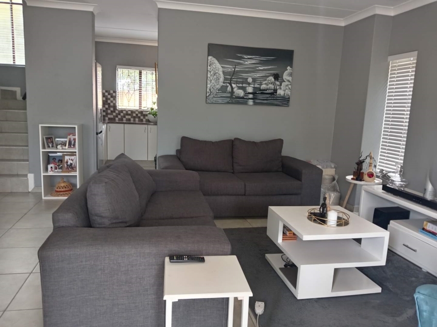 To Let 3 Bedroom Property for Rent in Lyndhurst Gauteng