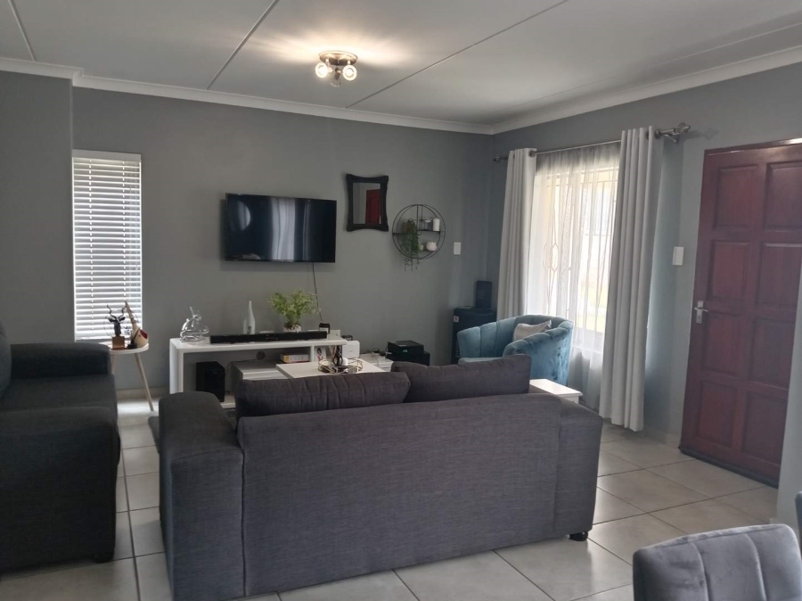 To Let 3 Bedroom Property for Rent in Lyndhurst Gauteng