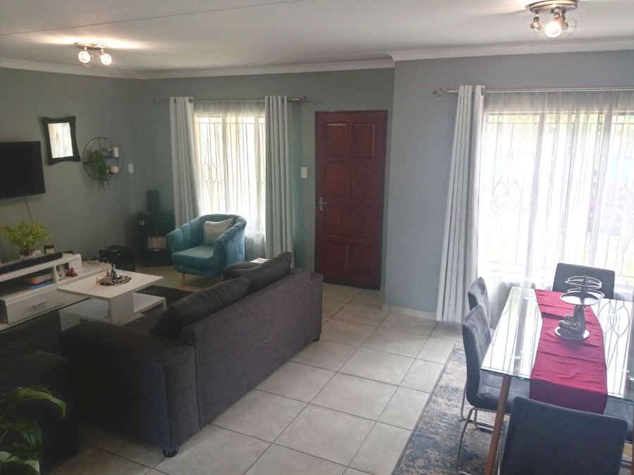 To Let 3 Bedroom Property for Rent in Lyndhurst Gauteng