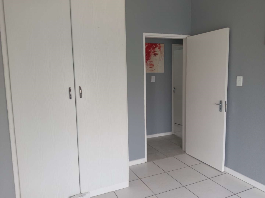To Let 3 Bedroom Property for Rent in Lyndhurst Gauteng