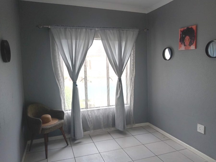 To Let 3 Bedroom Property for Rent in Lyndhurst Gauteng