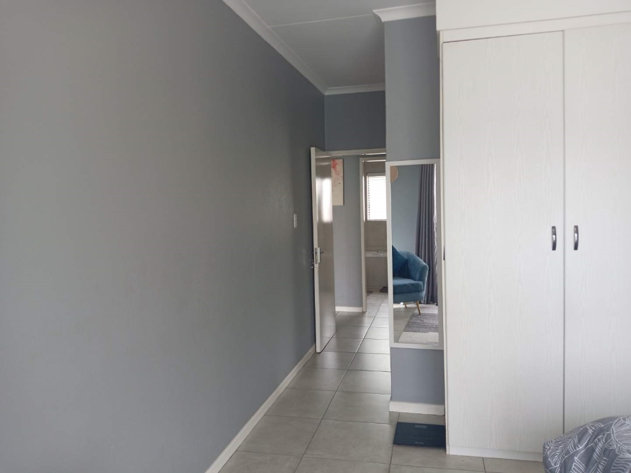 To Let 3 Bedroom Property for Rent in Lyndhurst Gauteng