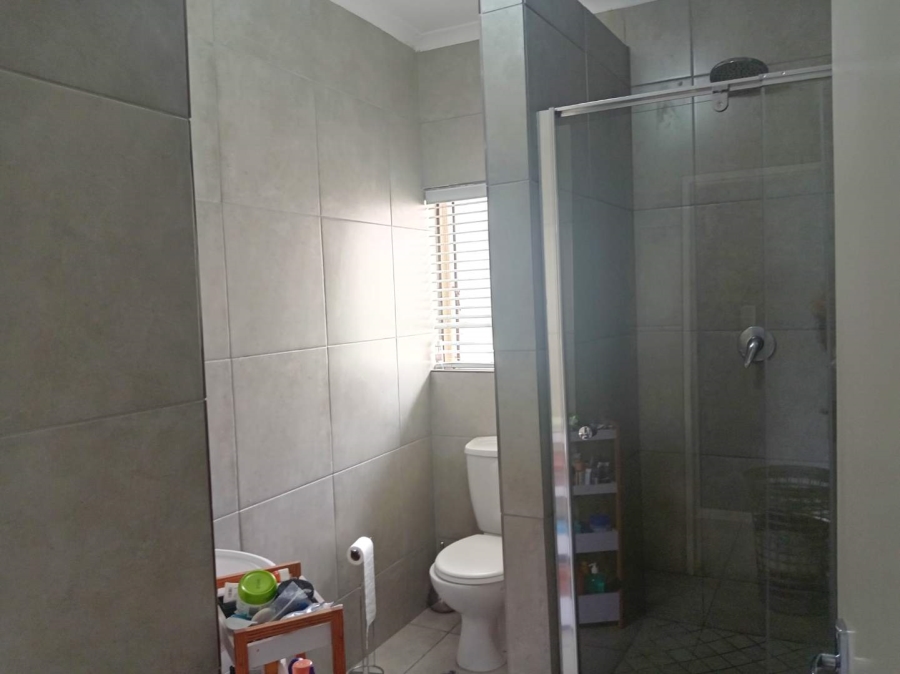 To Let 3 Bedroom Property for Rent in Lyndhurst Gauteng