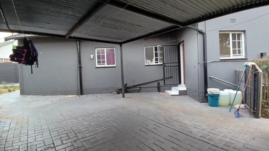 To Let 3 Bedroom Property for Rent in Birchleigh Gauteng