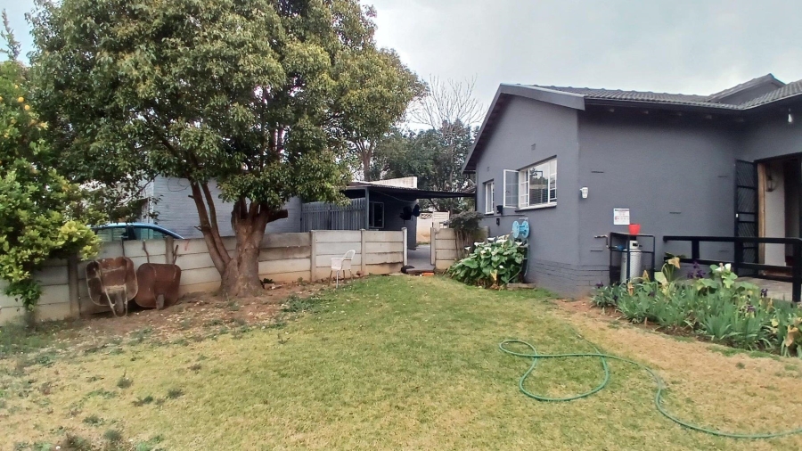 To Let 3 Bedroom Property for Rent in Birchleigh Gauteng