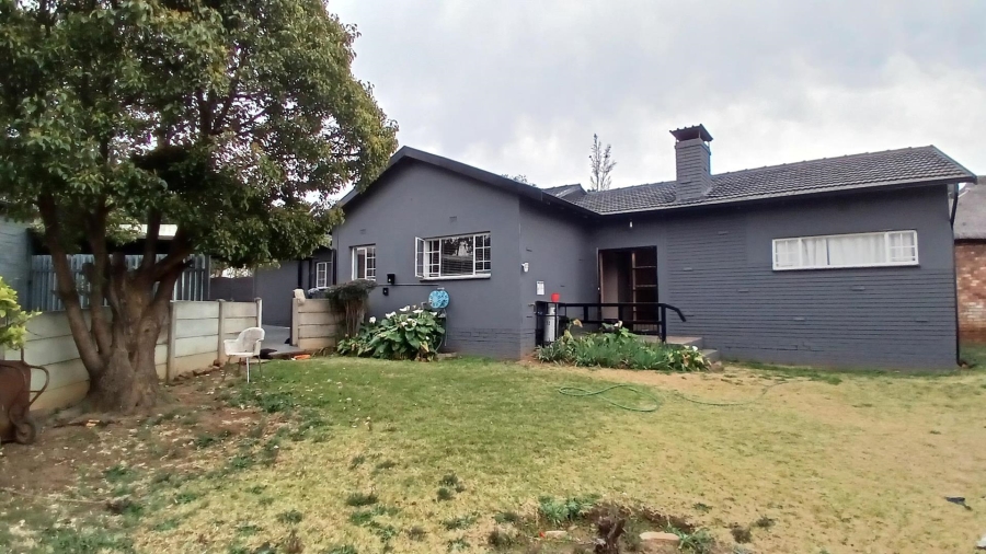 To Let 3 Bedroom Property for Rent in Birchleigh Gauteng