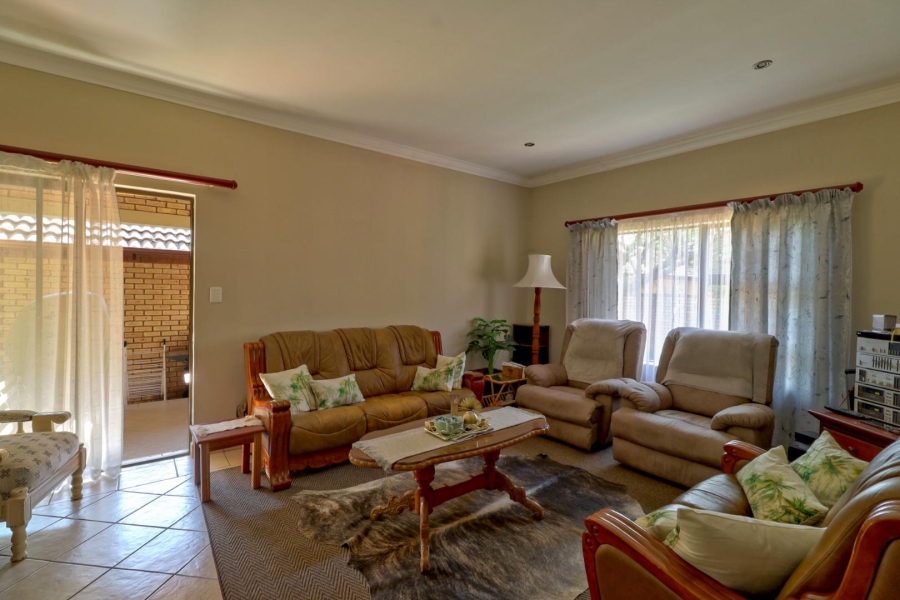 To Let 3 Bedroom Property for Rent in The Wilds Gauteng