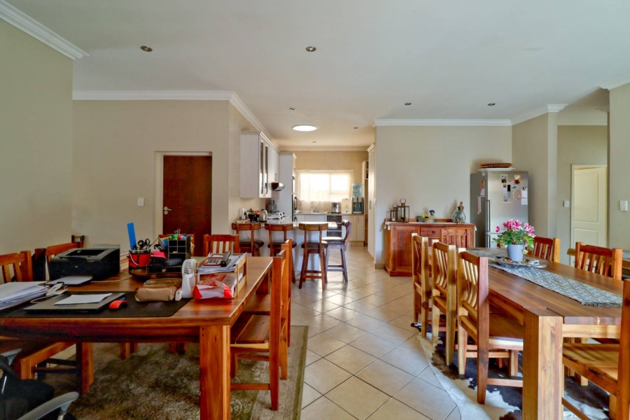 To Let 3 Bedroom Property for Rent in The Wilds Gauteng