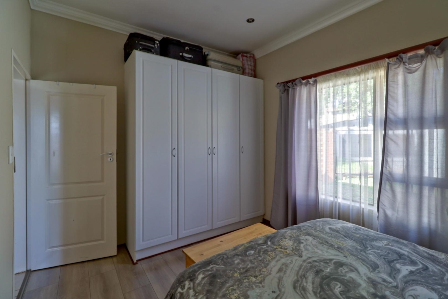 To Let 3 Bedroom Property for Rent in The Wilds Gauteng