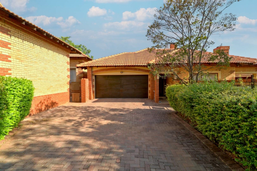 To Let 3 Bedroom Property for Rent in The Wilds Gauteng