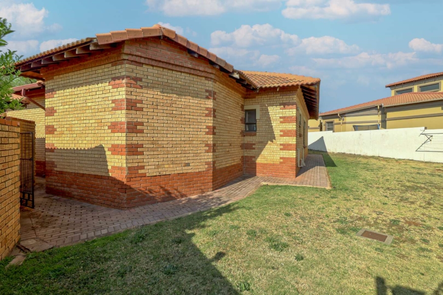 To Let 3 Bedroom Property for Rent in The Wilds Gauteng