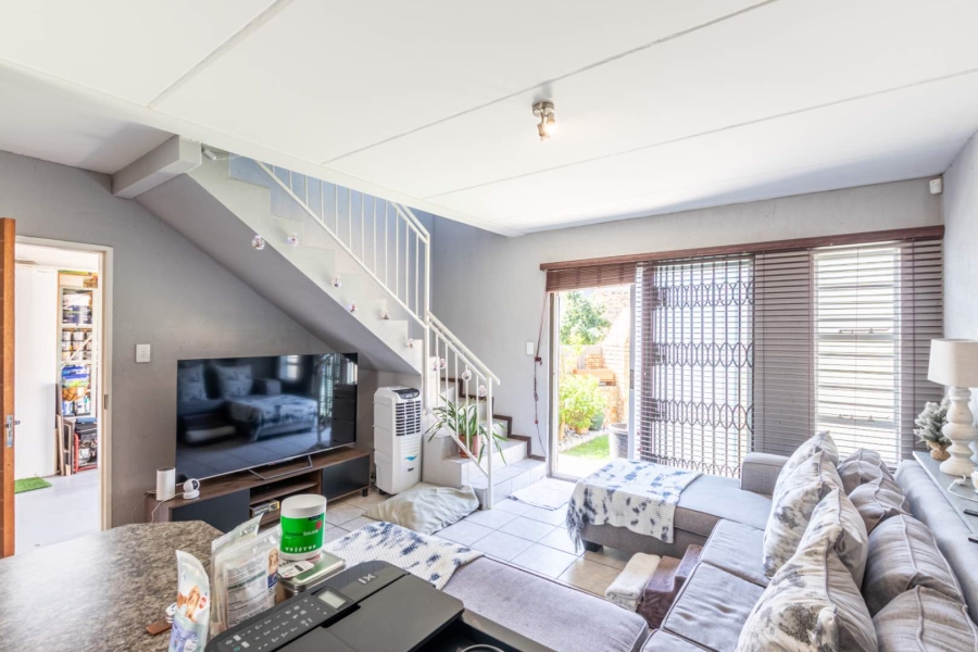 3 Bedroom Property for Sale in Wilgeheuwel Gauteng