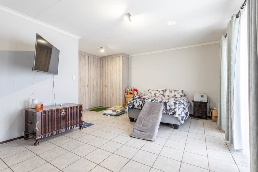 3 Bedroom Property for Sale in Wilgeheuwel Gauteng