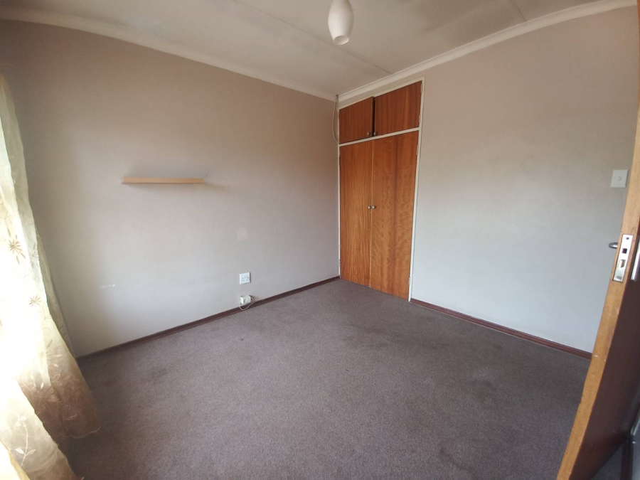 2 Bedroom Property for Sale in East Geduld Gauteng