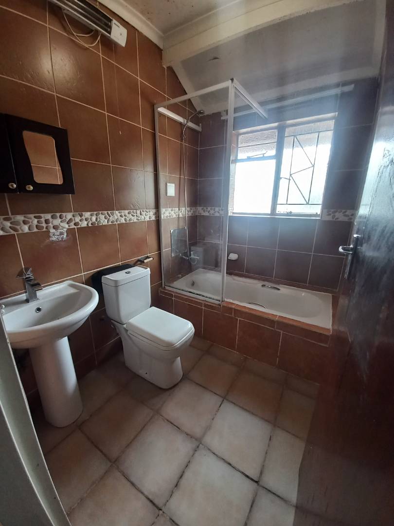 2 Bedroom Property for Sale in East Geduld Gauteng