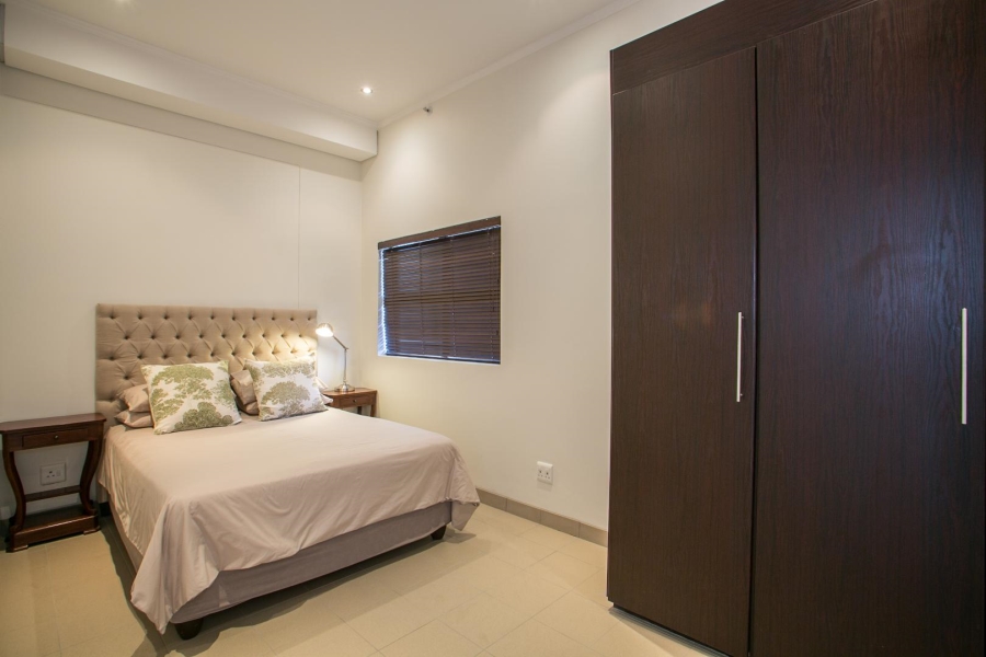 To Let 2 Bedroom Property for Rent in Sandhurst Gauteng