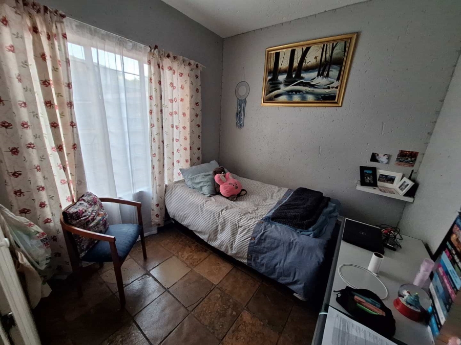 To Let 3 Bedroom Property for Rent in Weltevreden Park Gauteng
