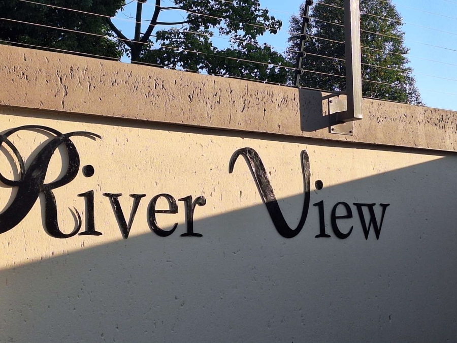 To Let 3 Bedroom Property for Rent in Weltevreden Park Gauteng
