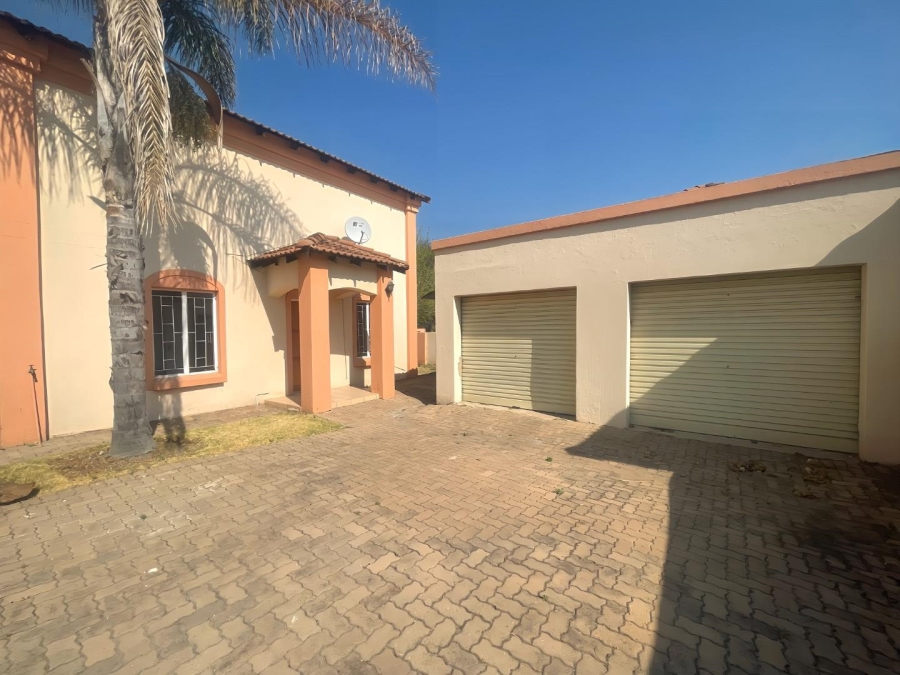 2 Bedroom Property for Sale in Birch Acres Gauteng